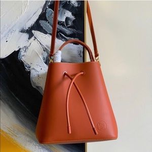 Meet your Posher, Sydney